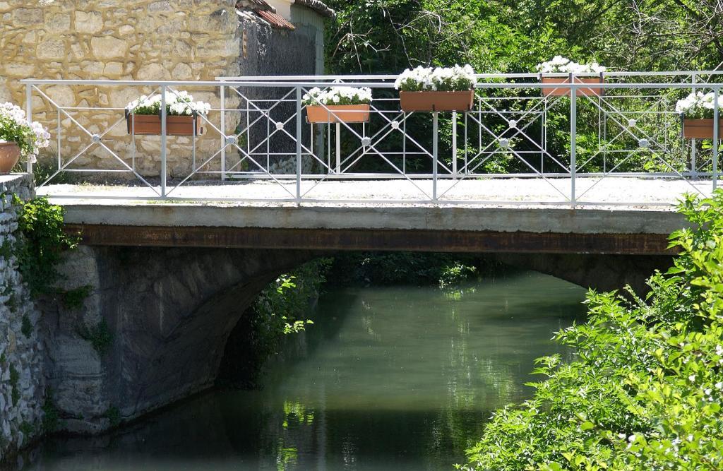 Domaine De Blanche Fleur Hotel Châteauneuf-de-Gadagne Kültér fotó